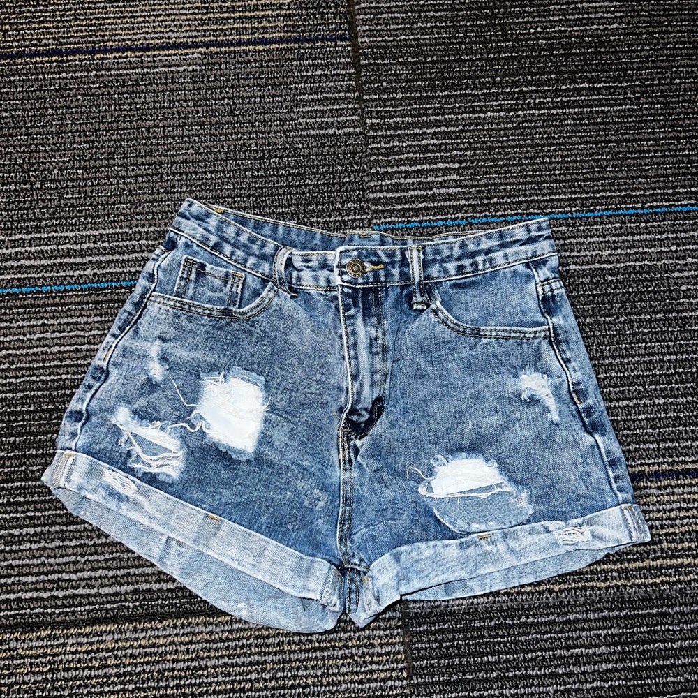 SHEIN denim shorts Women’s size Small (4).